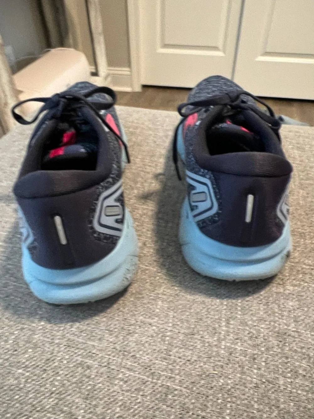 Brooks Ghost 14 Women's Running Shoes — Bright Pink and Navy/Gray Pair size 9M - Picture 4 of 15